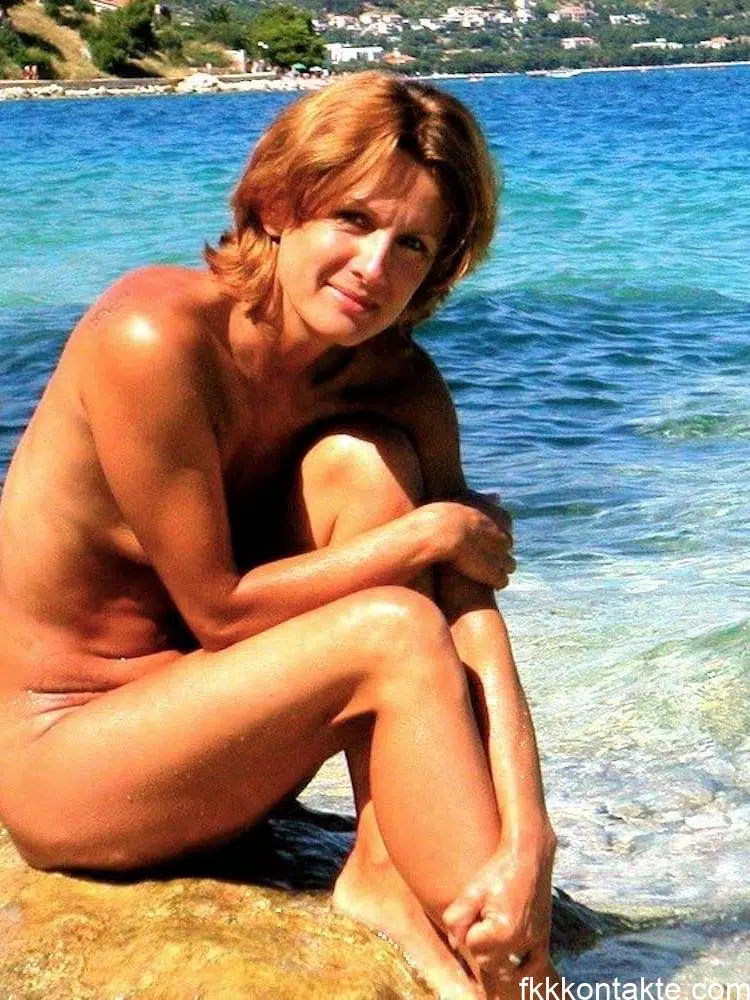 Naturistin sucht FKK Partner in Ungarn